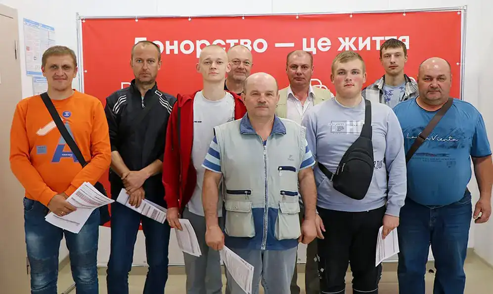 Працівники “Хмельницькобленерго” здали плазму для потреб поранених захисників