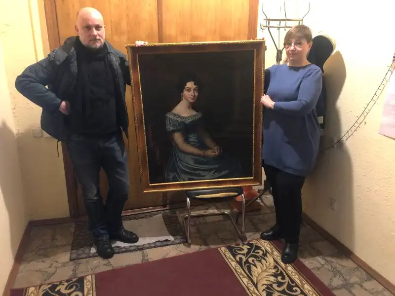 До Малієвецького музею прямує унікальне полотно «Леді в синьому»