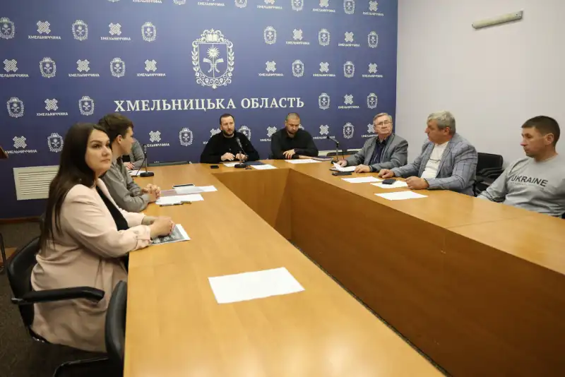 У Хмельницькому стартував Тиждень безбар’єрності: обговорили, як зробити громади доступнішими