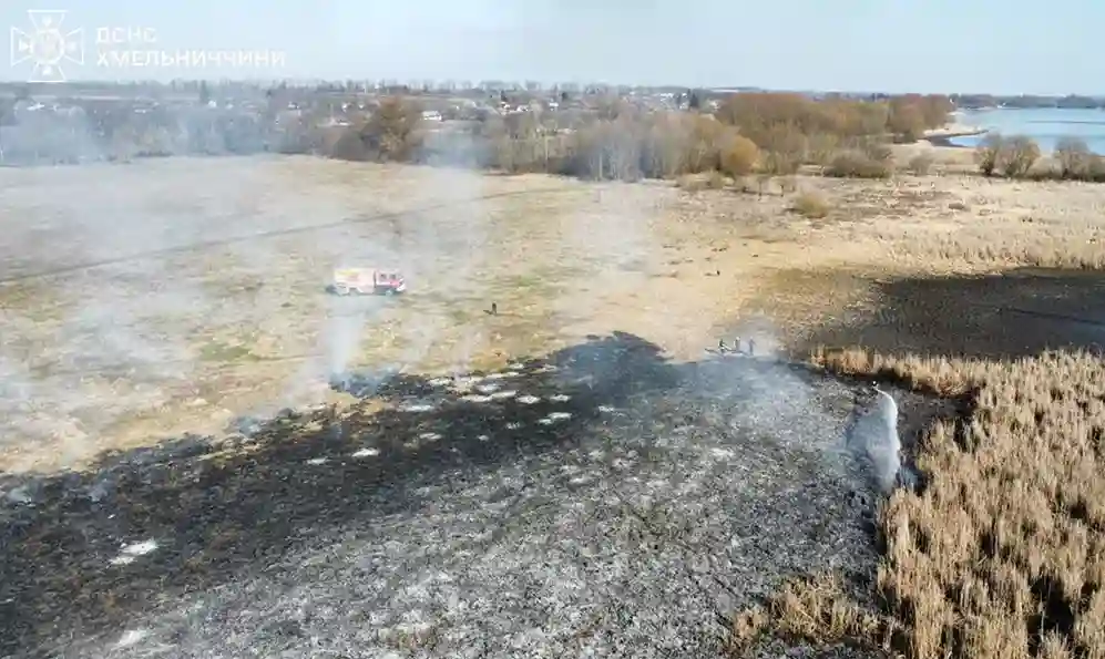 За дві доби мешканці Хмельниччини випалили понад 180 тисяч квадратів землі