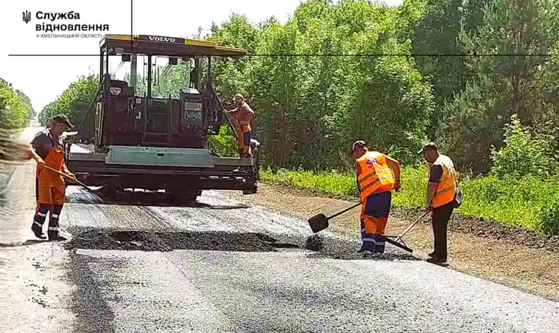 Поблизу Вишневого ремонтують трасу Н-25: усувають колійність, ями та оновлюють інфраструктуру
