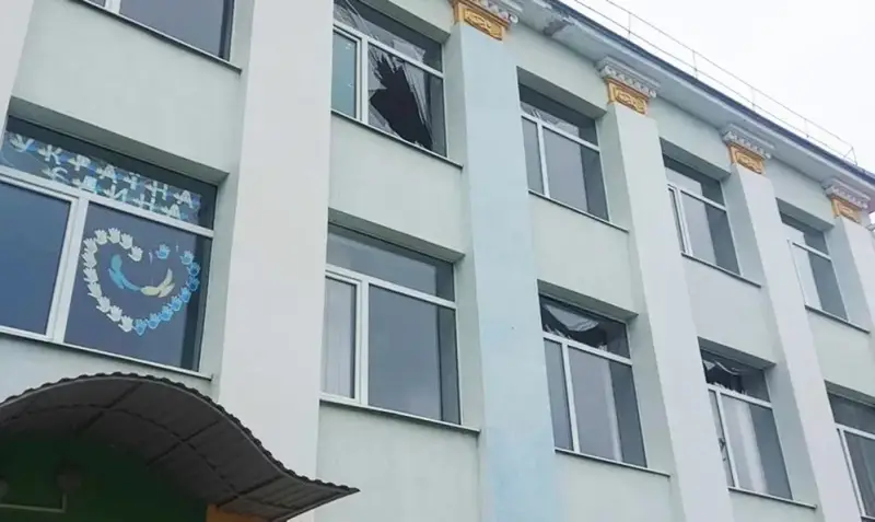 Російські удари пошкодили понад сотню шкіл і садків на Хмельниччині